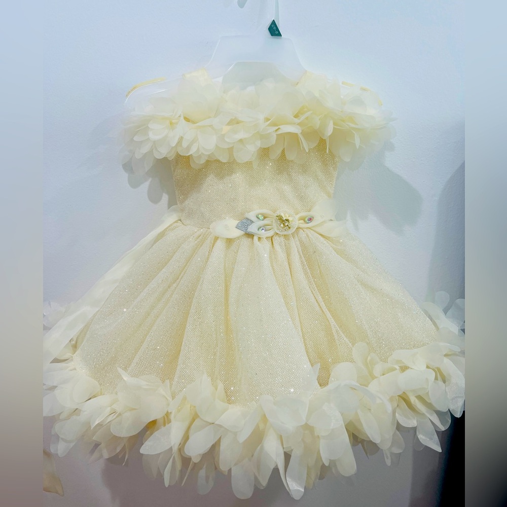 Beige / off white party wear dress